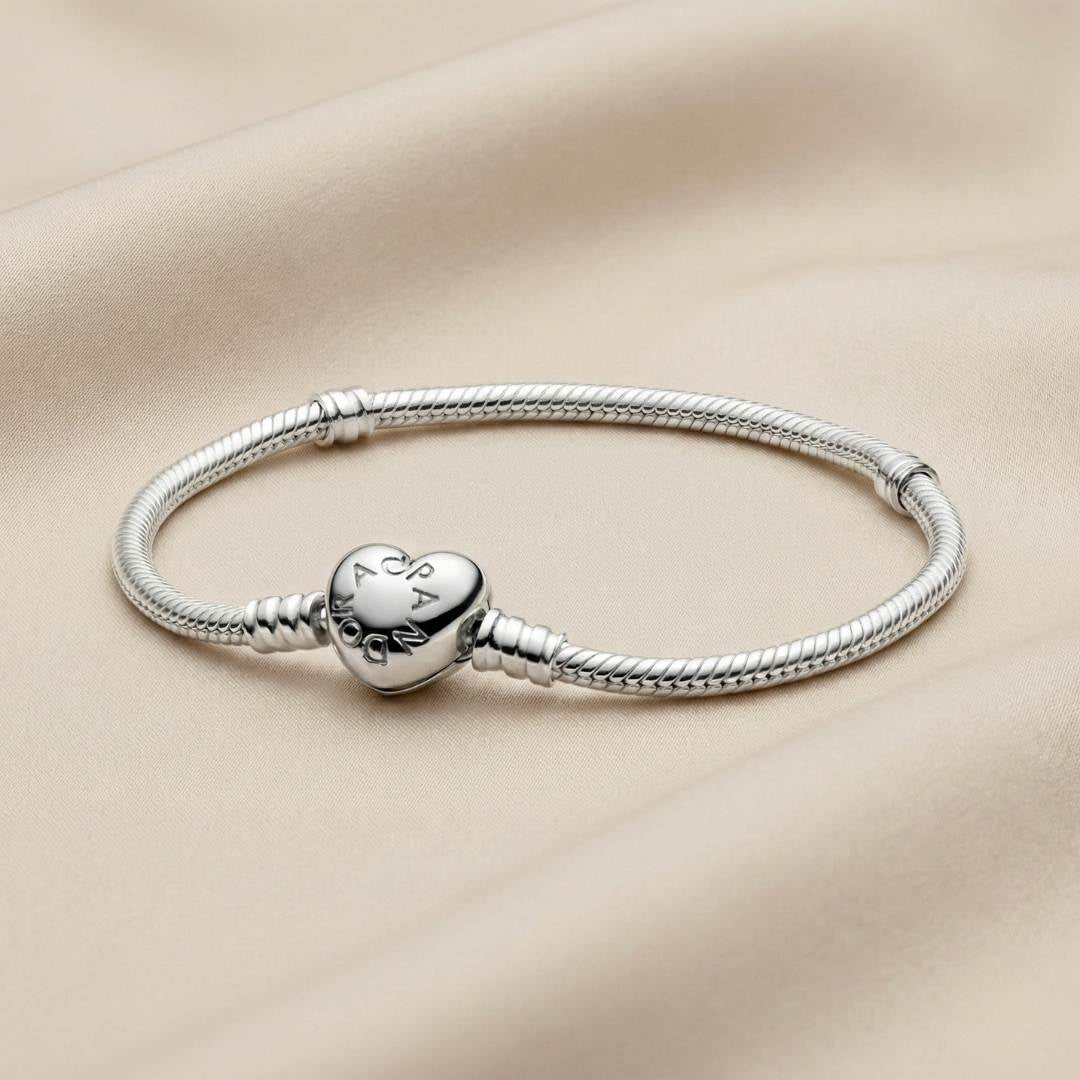 Pandora Narukvica sa srcolikom kopčom (Srebro 925)