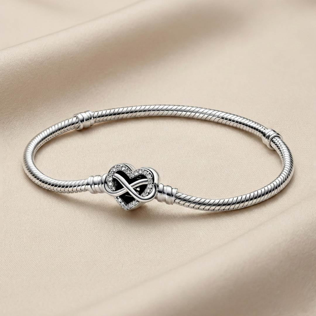 Pandora Narukvica sa zmijskim vezom & blistavom srčanom kopčom (Srebro 925)
