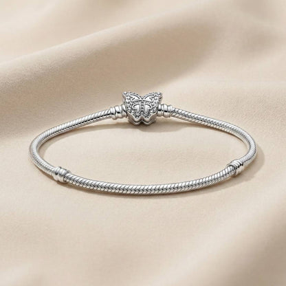 Pandora Narukvica Moments sa Zmijskim Vezom i Kopčom u Obliku Leptira (Srebro 925)