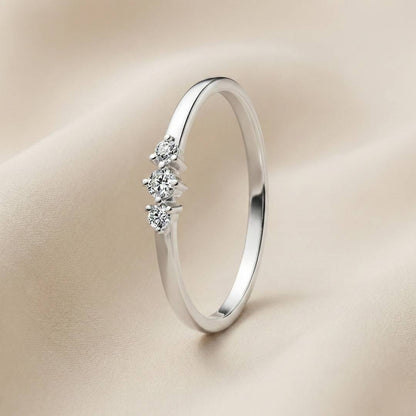 Pandora Prsten Tri Sjajna Cirkona (Srebro 925)