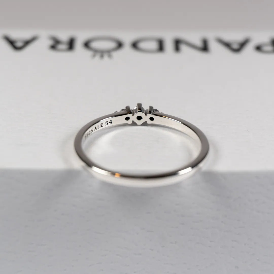 Pandora Prsten Tri Sjajna Cirkona (Srebro 925)