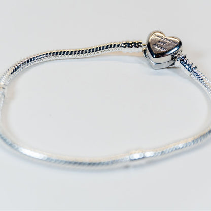 Pandora Narukvica sa zmijskim vezom & blistavom srčanom kopčom (Srebro 925)
