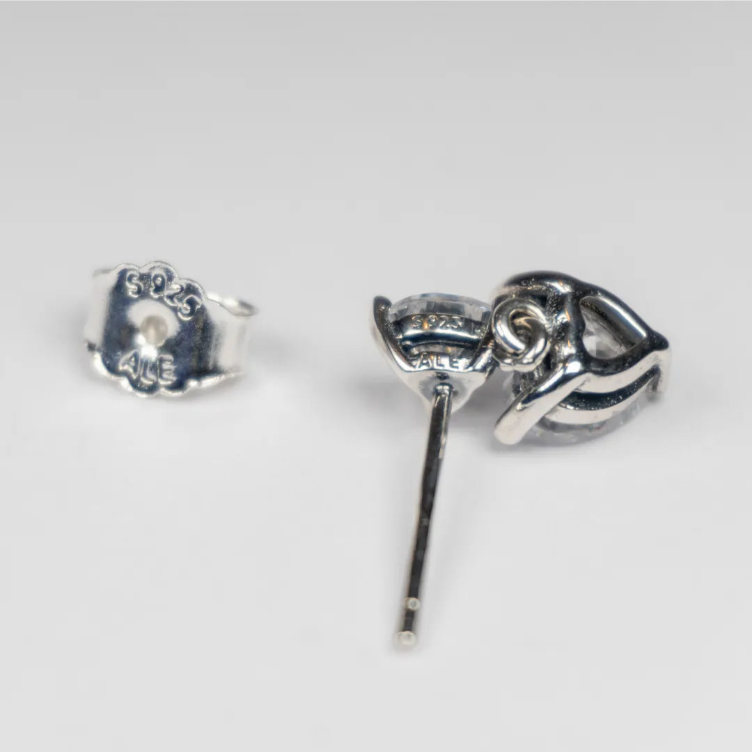 Pandora Timeless Naušnice “Dva Srca” sa Skrivenom Kopčom (Srebro 925)