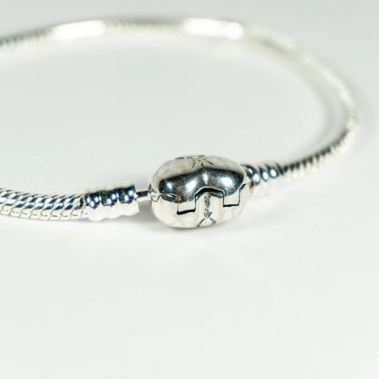 Pandora Narukvica sa srcolikom kopčom (Srebro 925)