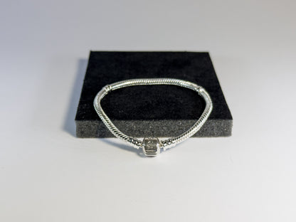 Pandora Narukvica Moments sa zmijskim vezom (Srebro 925)