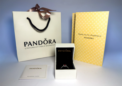 Pandora Prsten “Povišeno Crveno Srce” (Srebro 925)