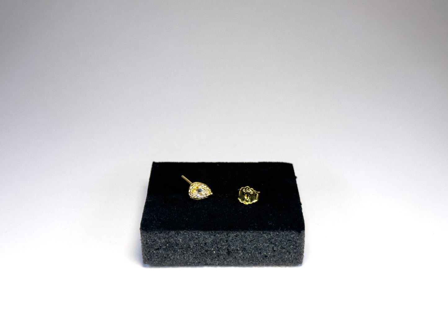 Pandora Naušnice Sjajne Suze (Srebro 925)