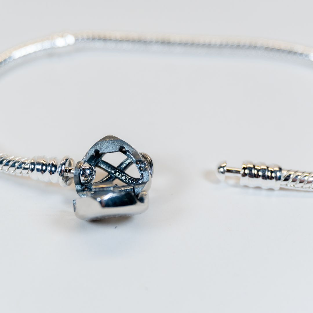 Pandora Narukvica sa zmijskim vezom & blistavom srčanom kopčom (Srebro 925)